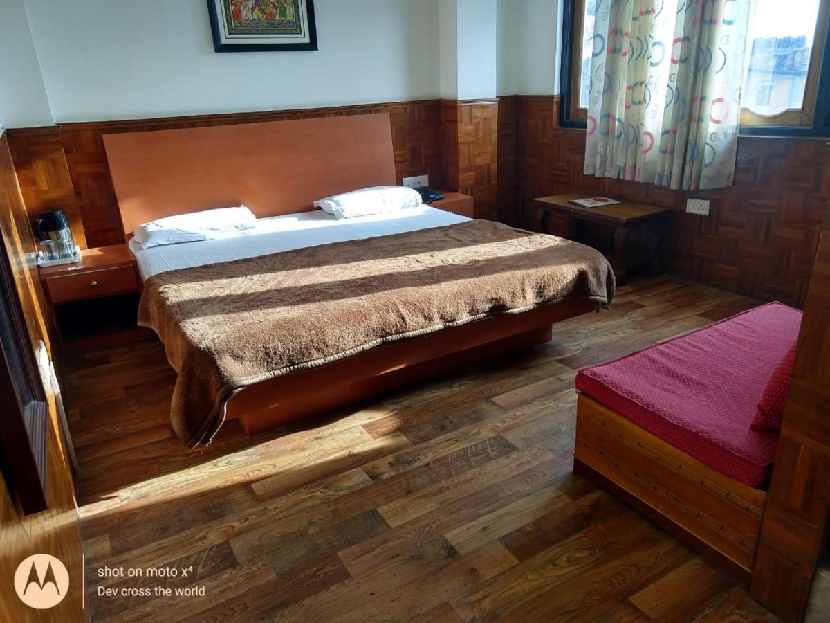 Bon Hotel Crystal Palace Gangtok Exterior photo